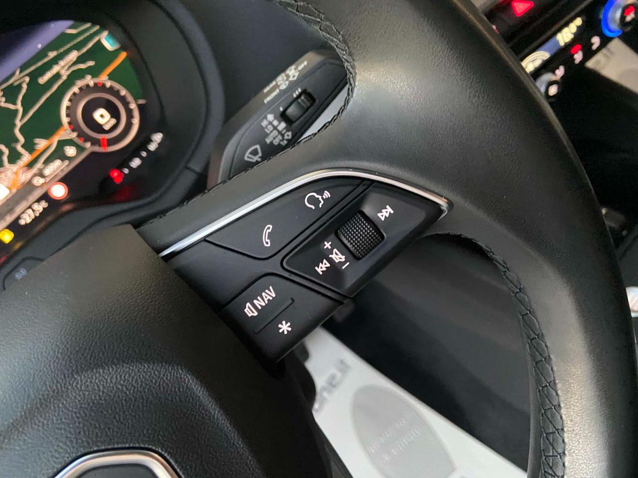 AUDI Q2 35 2.0 TDI quattro S tronic Admired VIRTUAL - 32