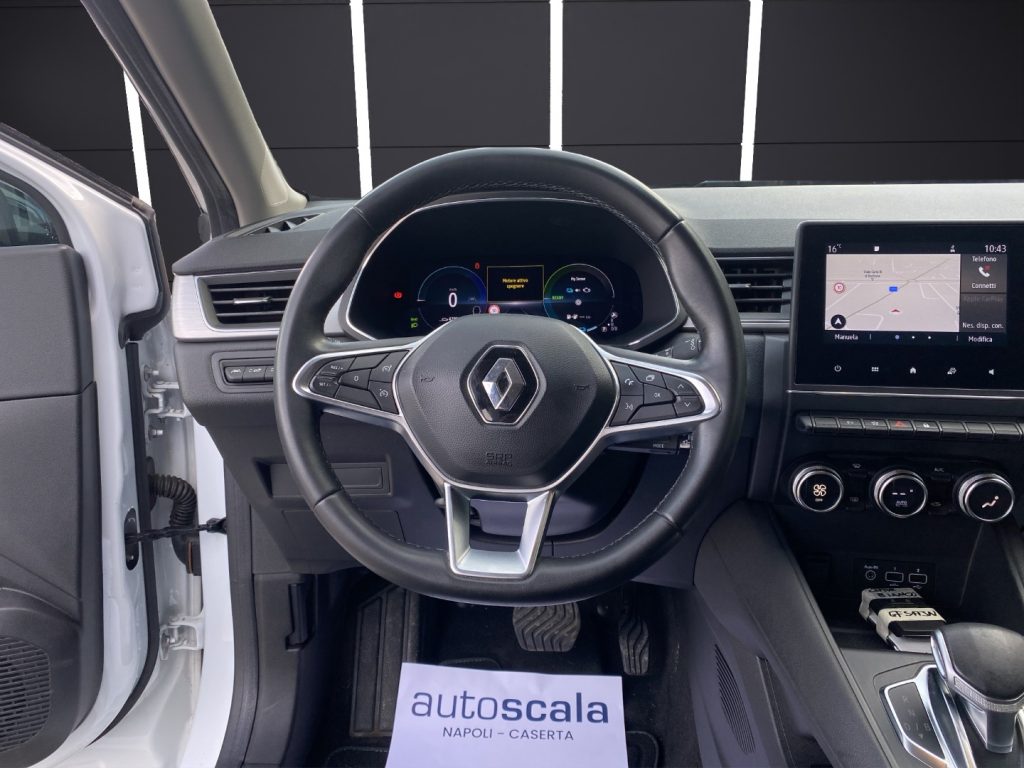 RENAULT Captur Plug-in Hybrid E-Tech 160 CV Intens - 10