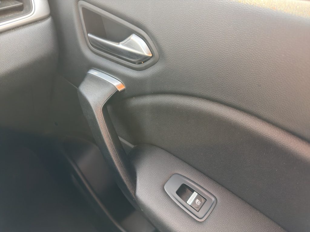 RENAULT Captur Plug-in Hybrid E-Tech 160 CV Intens - 17