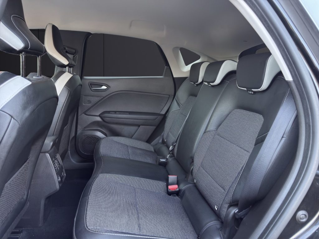 RENAULT Captur Plug-in Hybrid E-Tech 160 CV Intens - 13