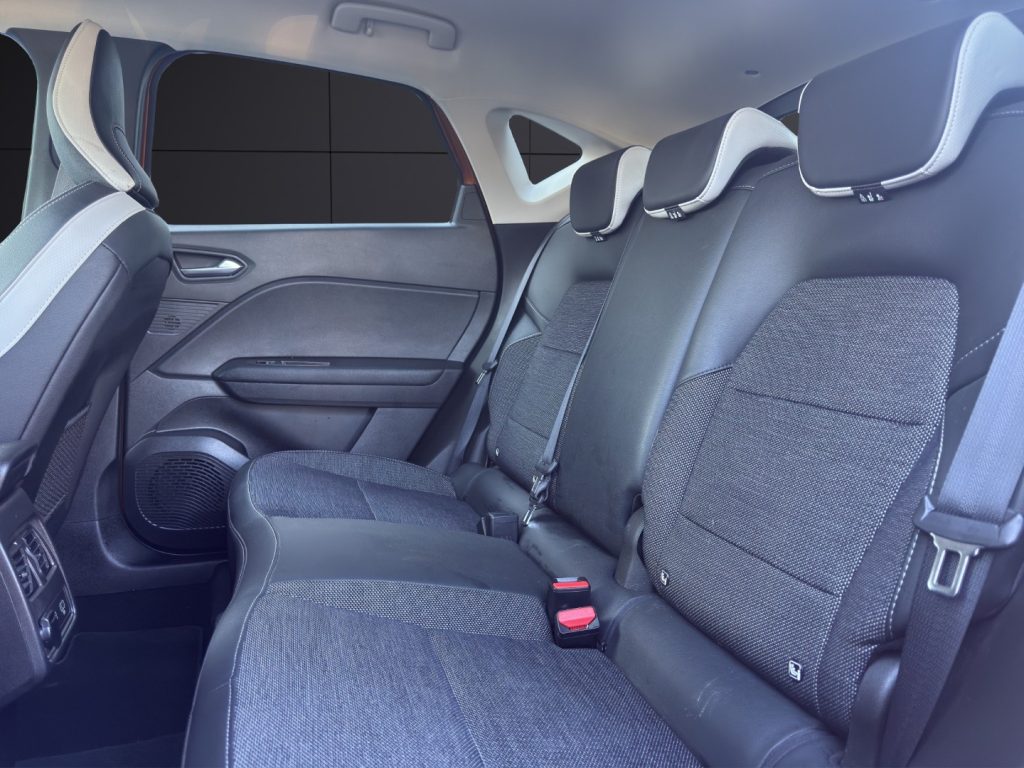 RENAULT Captur Plug-in Hybrid E-Tech 160 CV Intens - 13