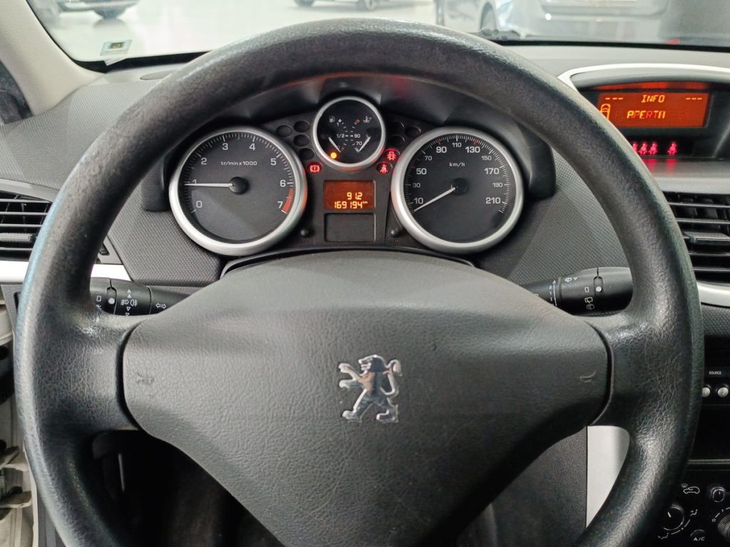 PEUGEOT 207 Plus 1.4 8V 75CV 5p. ECO GPL - 16