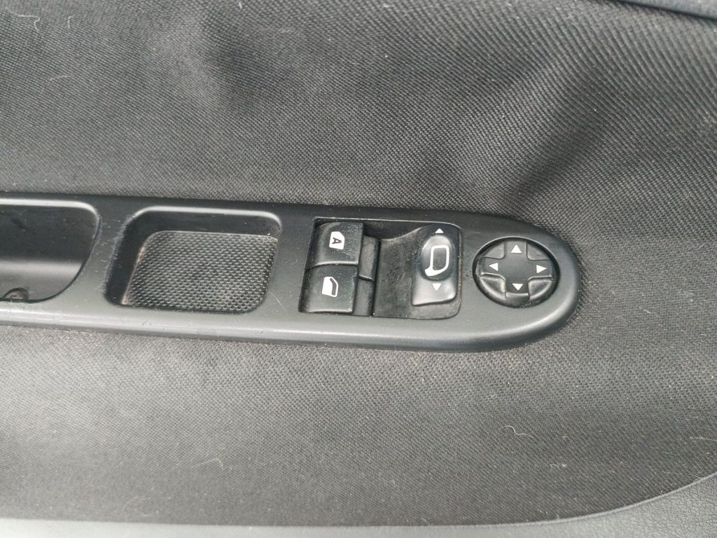 PEUGEOT 207 Plus 1.4 8V 75CV 5p. ECO GPL - 17