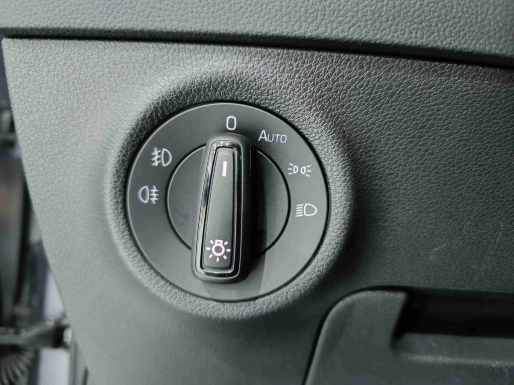 SKODA Karoq 1.0 TSI 110 CV Executive - 18