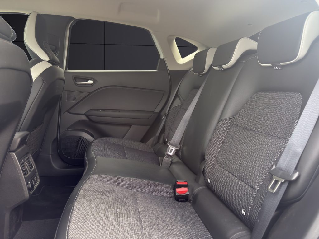 RENAULT Captur Plug-in Hybrid E-Tech 160 CV Intens - 13