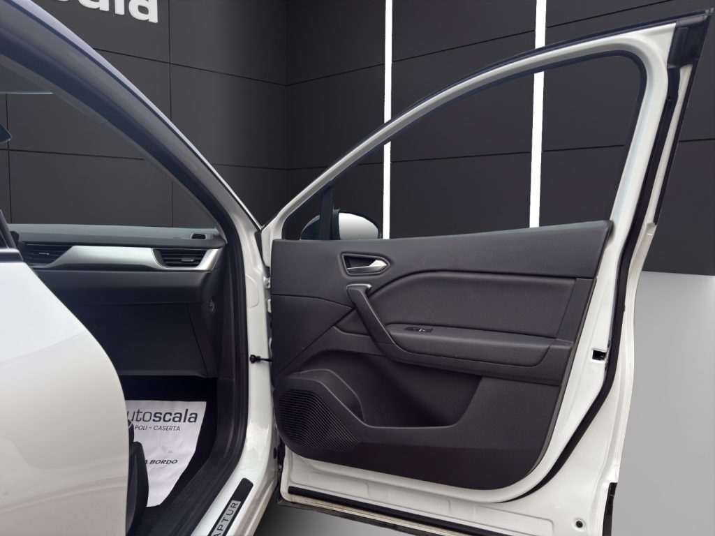 RENAULT Captur Plug-in Hybrid E-Tech 160 CV Intens - 17