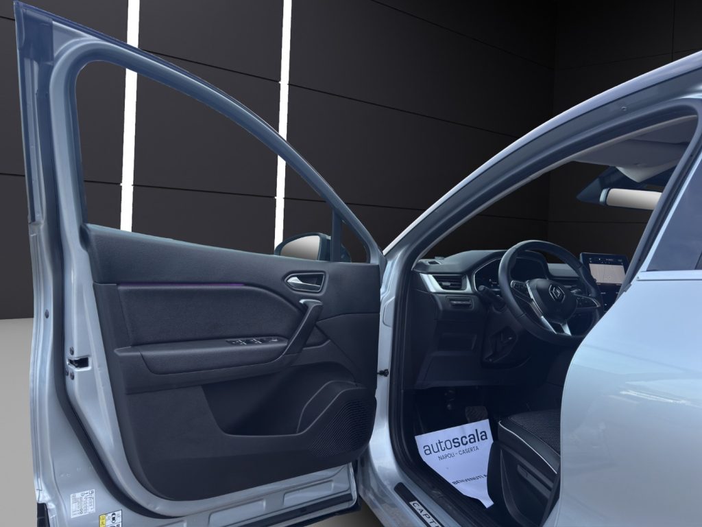 RENAULT Captur Full Hybrid E-Tech 145 CV Techno Fast Track - 12