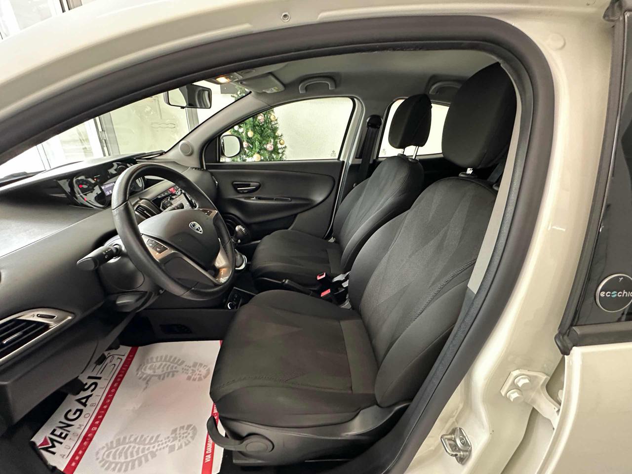 LANCIA Ypsilon 1.0 FireFly Hybrid Ecochic Gold - 11