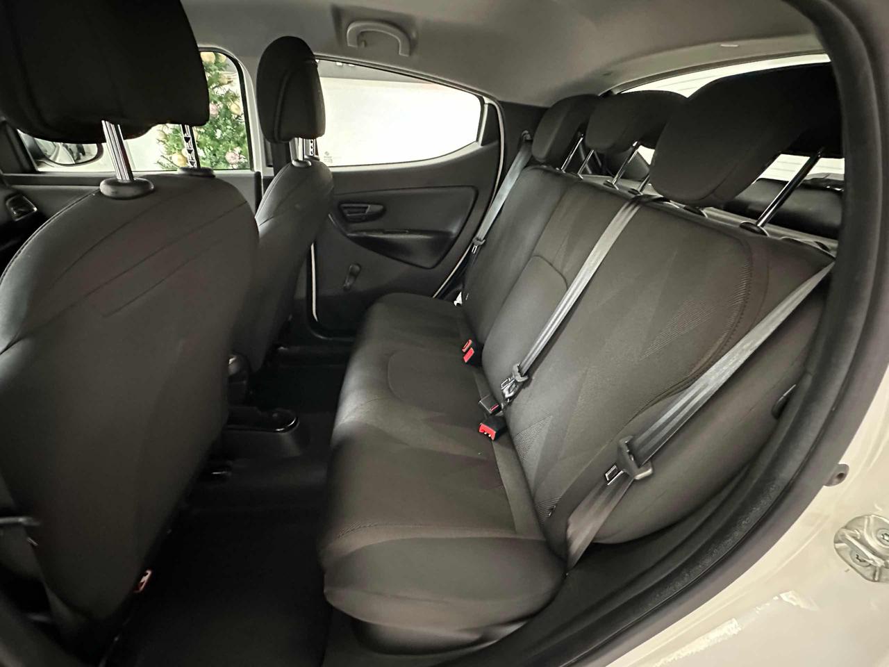 LANCIA Ypsilon 1.0 FireFly Hybrid Ecochic Gold - 14