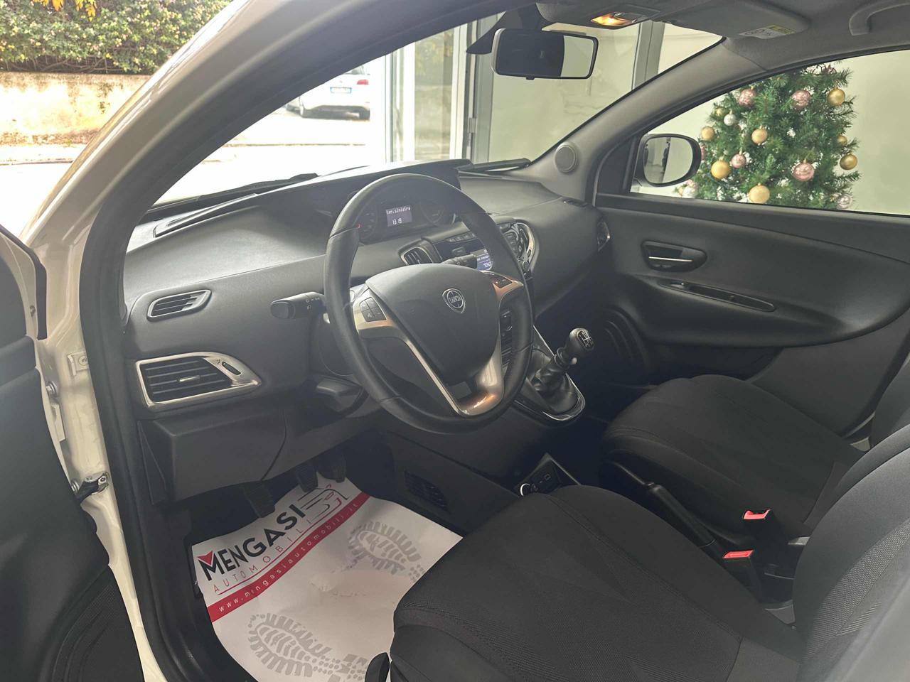 LANCIA Ypsilon 1.0 FireFly Hybrid Ecochic Gold - 8