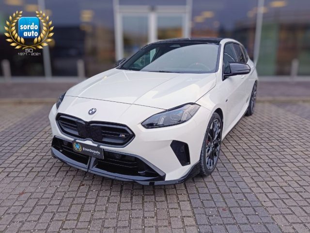 BMW 135 Bianco pastello