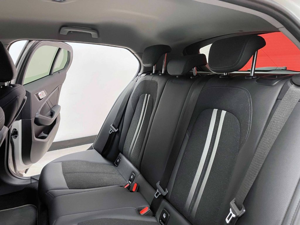 BMW 118 118i SPORT LINE 140CV AUTO - 29