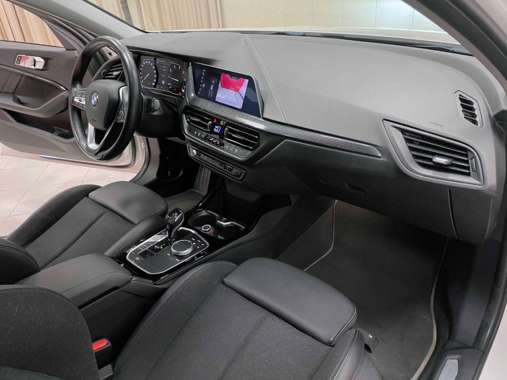 BMW 118 118i SPORT LINE 140CV AUTO - 48