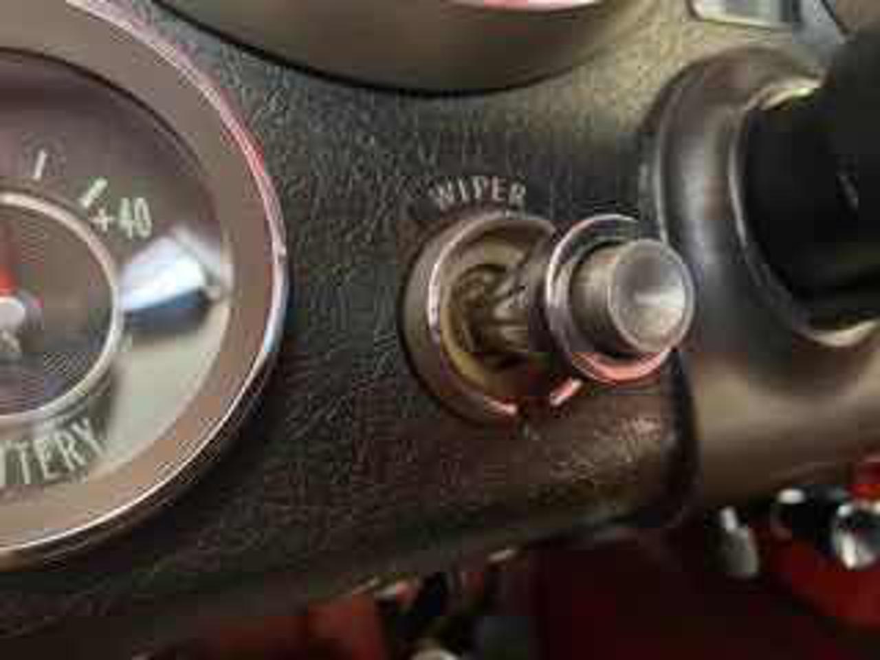 CORVETTE C2 STING RAY COUPE - 22