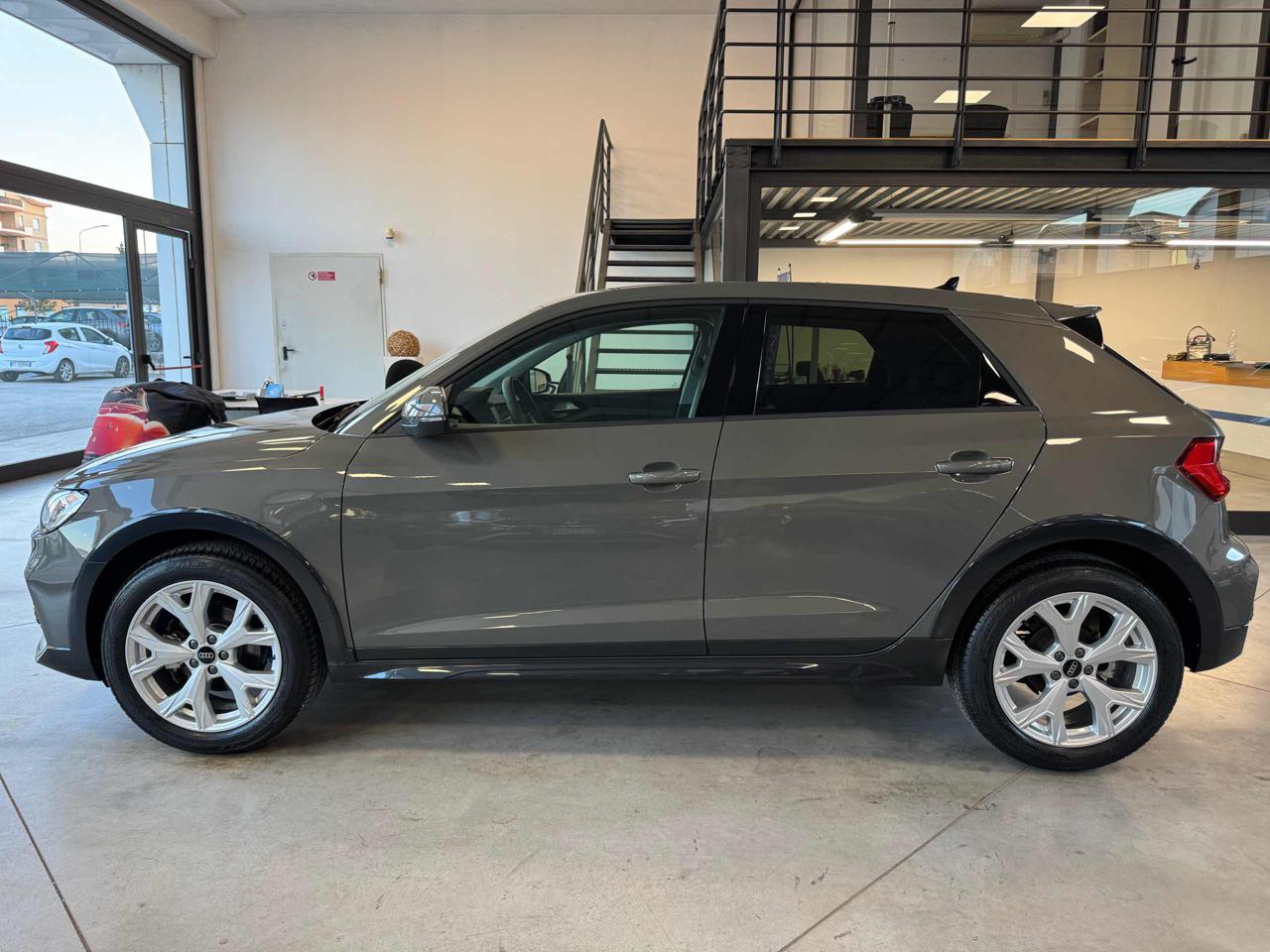 AUDI A1 allstreet 30 TFSI Business - 6