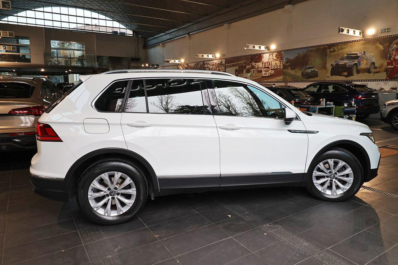 VOLKSWAGEN Tiguan 2.0 TDI SCR Life - 10