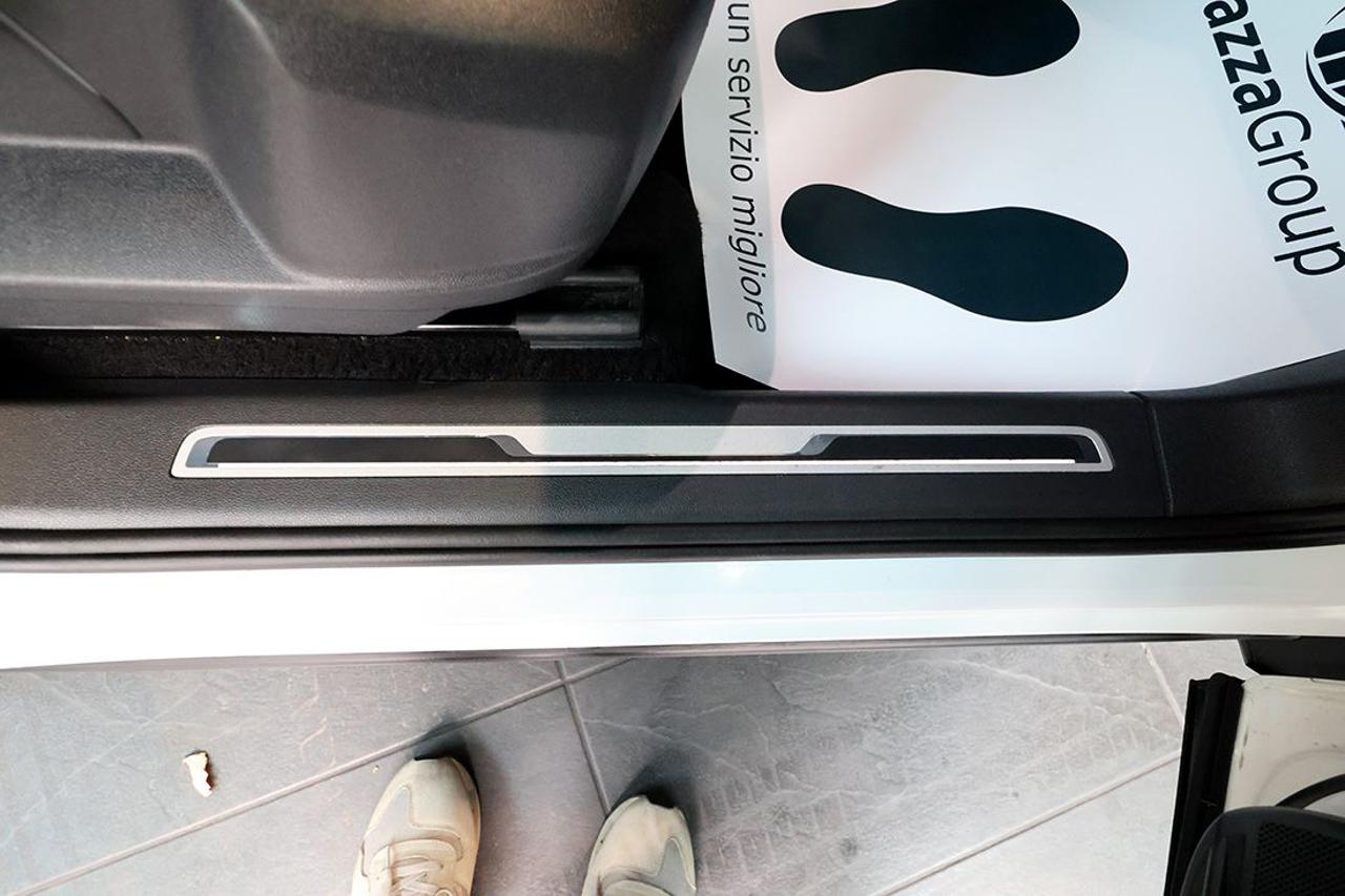 VOLKSWAGEN Tiguan 2.0 TDI SCR Life - 32