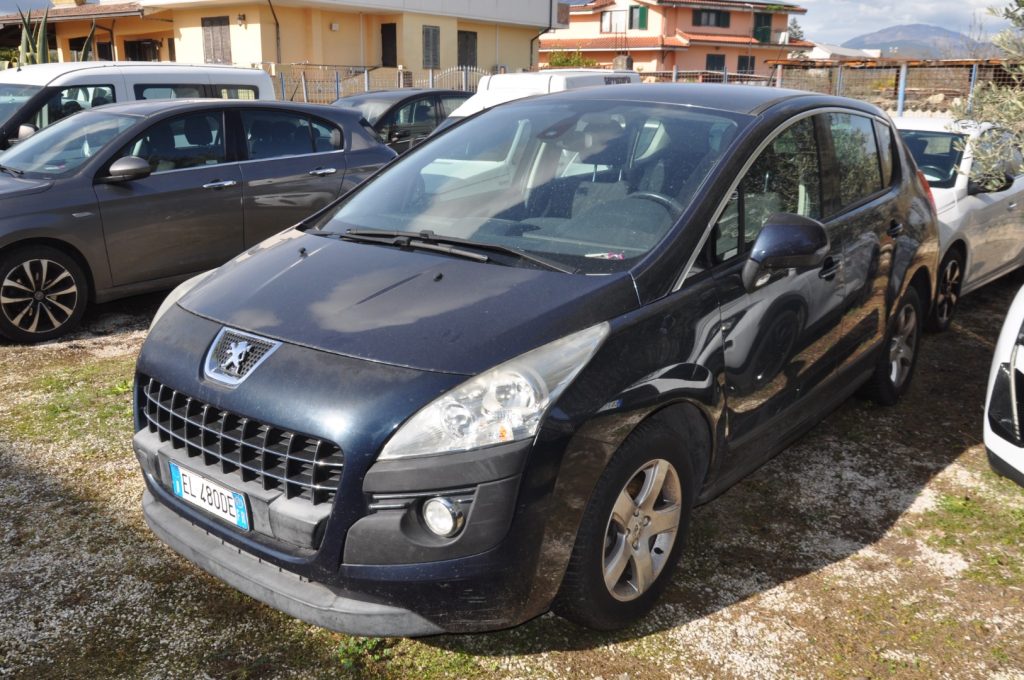 PEUGEOT 3008 1.6 e-HDi 112CV cambio robotizzato Stop&Start Allu - 3