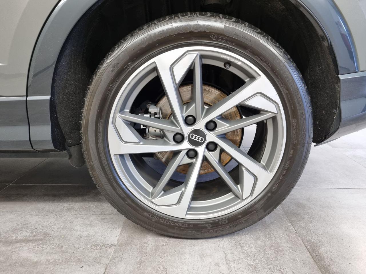 AUDI Q3 SPB 45 TFSI quattro S tronic S line edition - 36