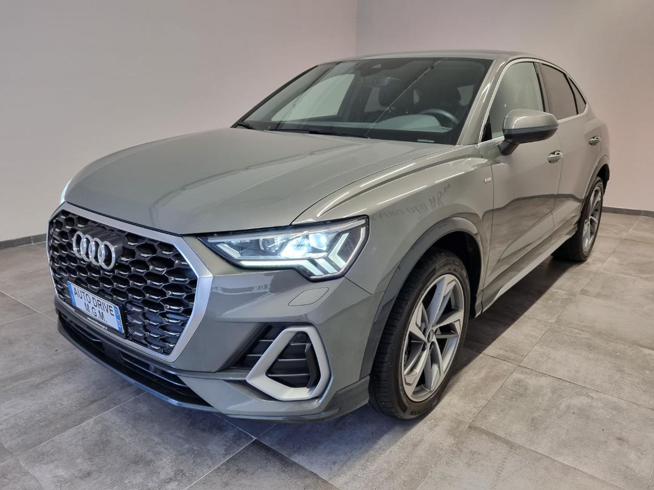 AUDI Q3 SPB 45 TFSI quattro S tronic S line edition - 32