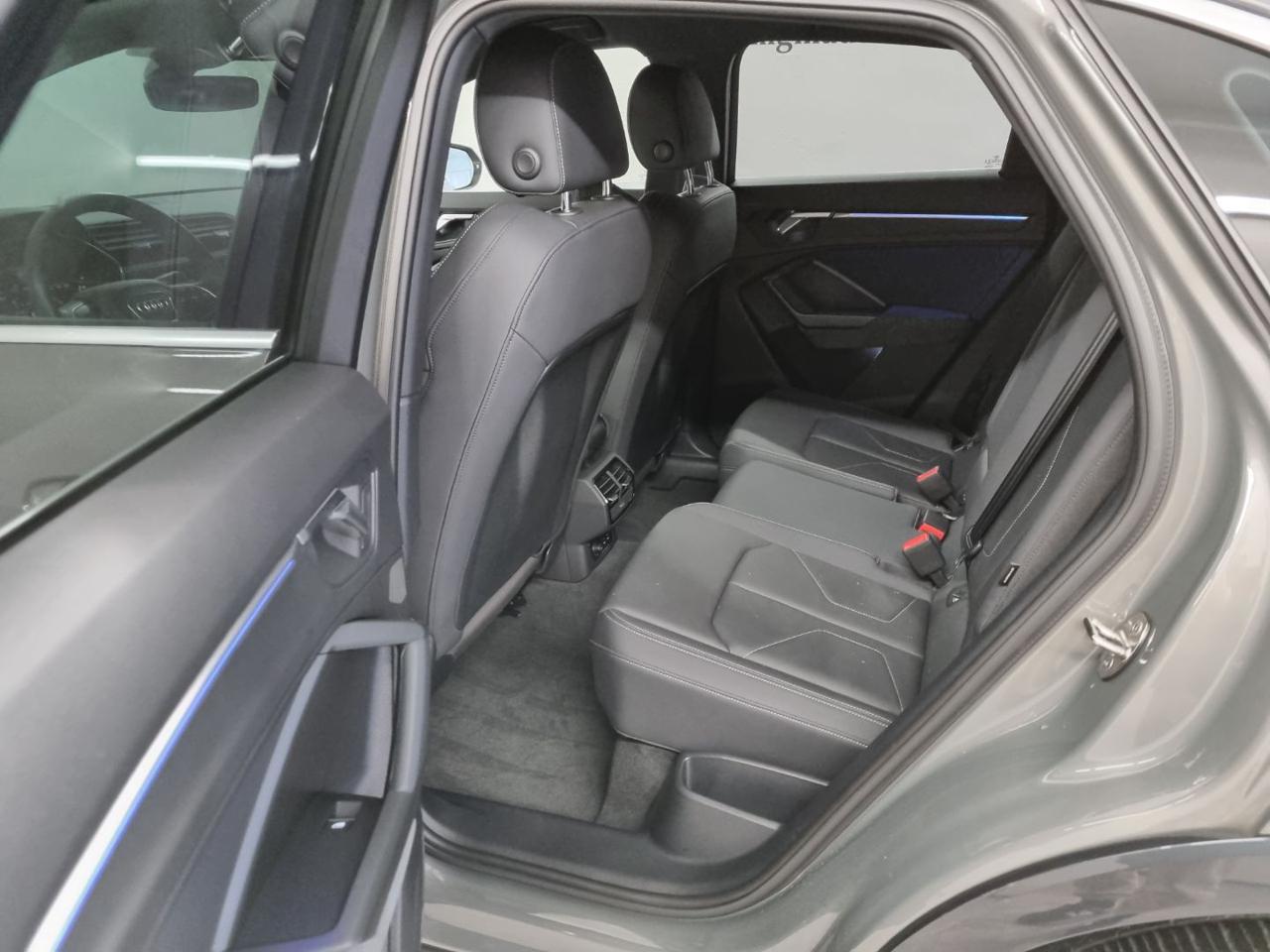 AUDI Q3 SPB 45 TFSI quattro S tronic S line edition - 10