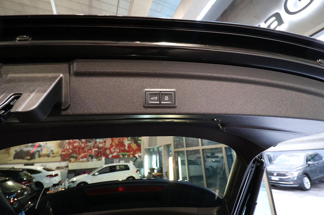 AUDI Q3 45 TFSI Sportback Quattro S-Tronic S-Line - 13