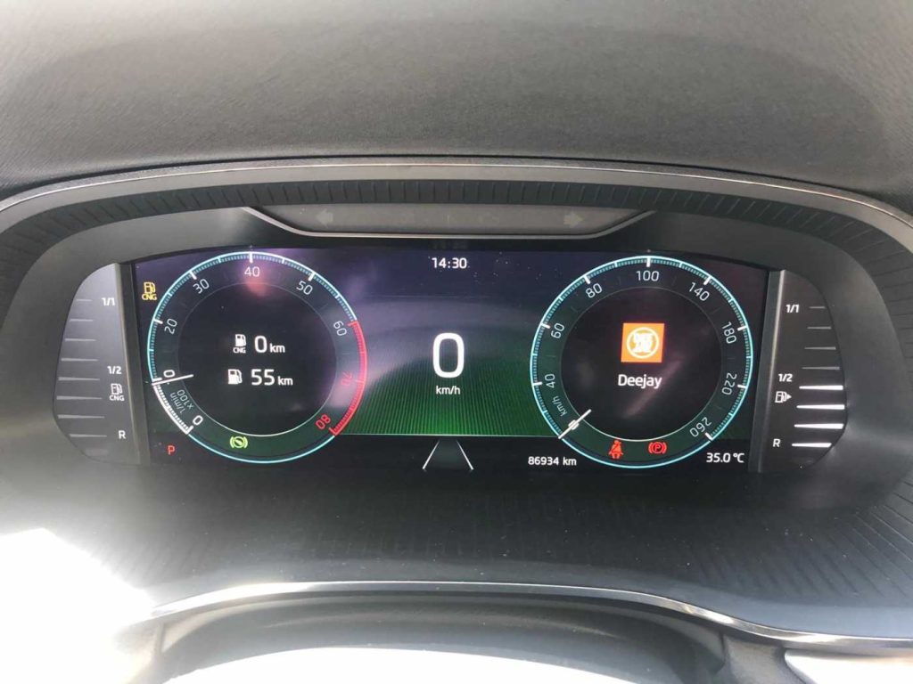 SKODA Octavia 1.5 G-TEC DSG Wagon Executive - 12