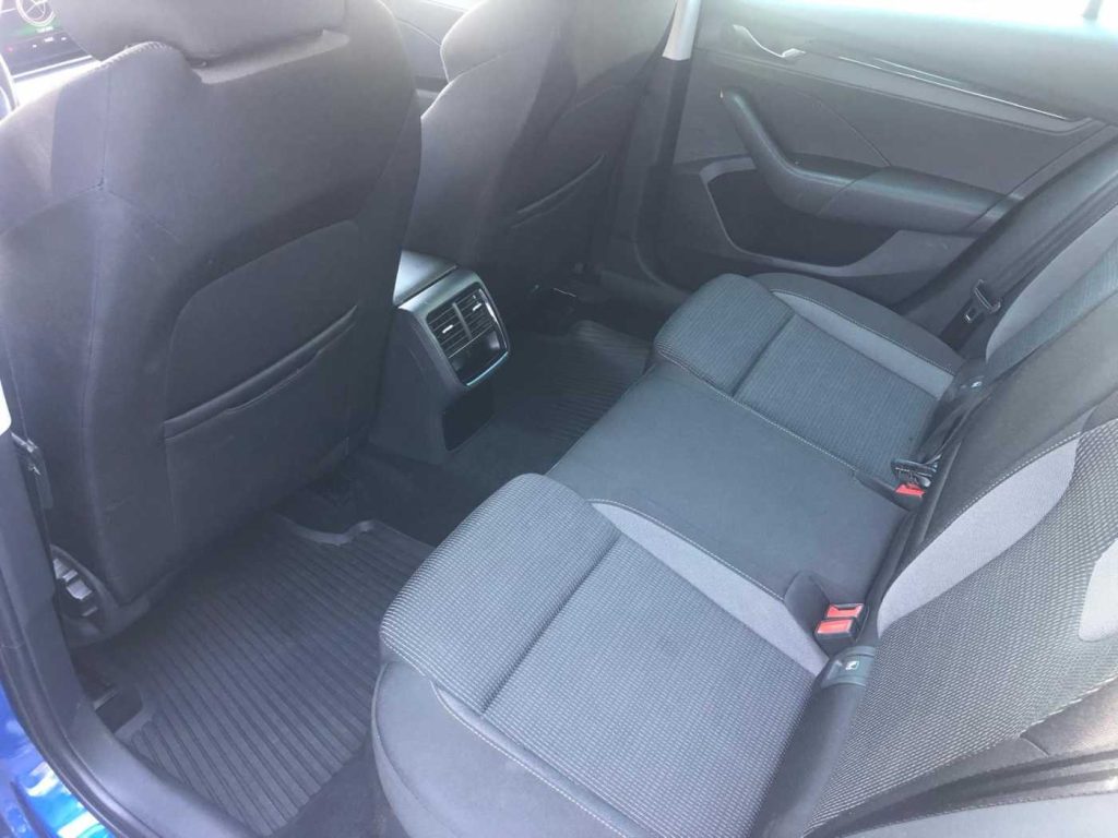 SKODA Octavia 1.5 G-TEC DSG Wagon Executive - 9