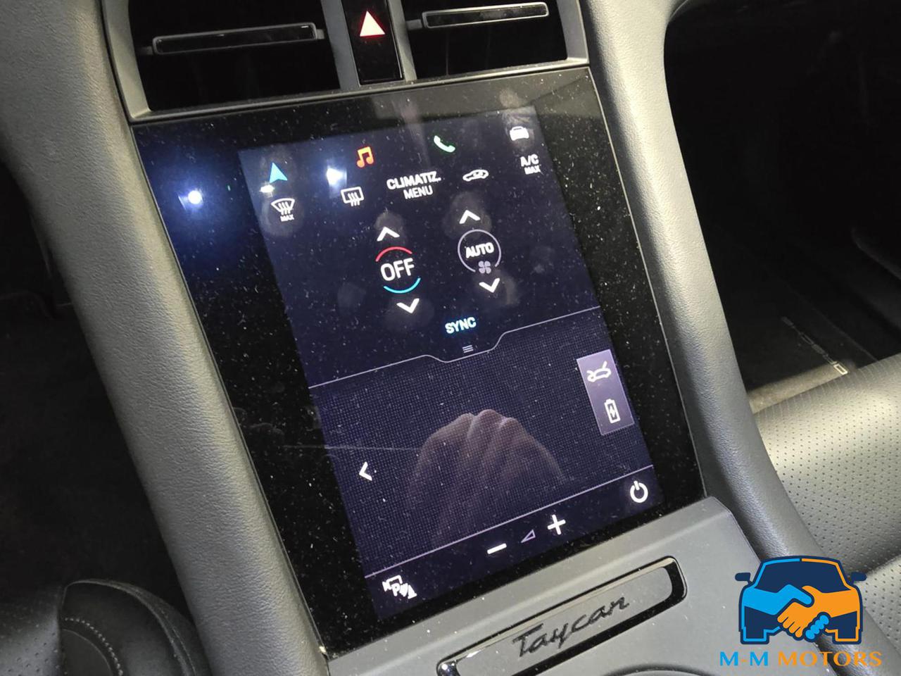 PORSCHE Taycan 4S Performance - 19