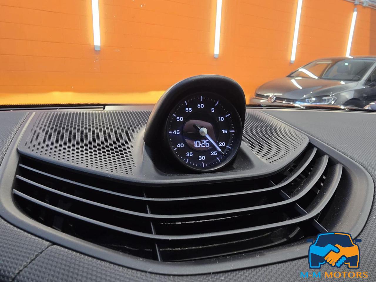 PORSCHE Taycan 4S Performance - 17