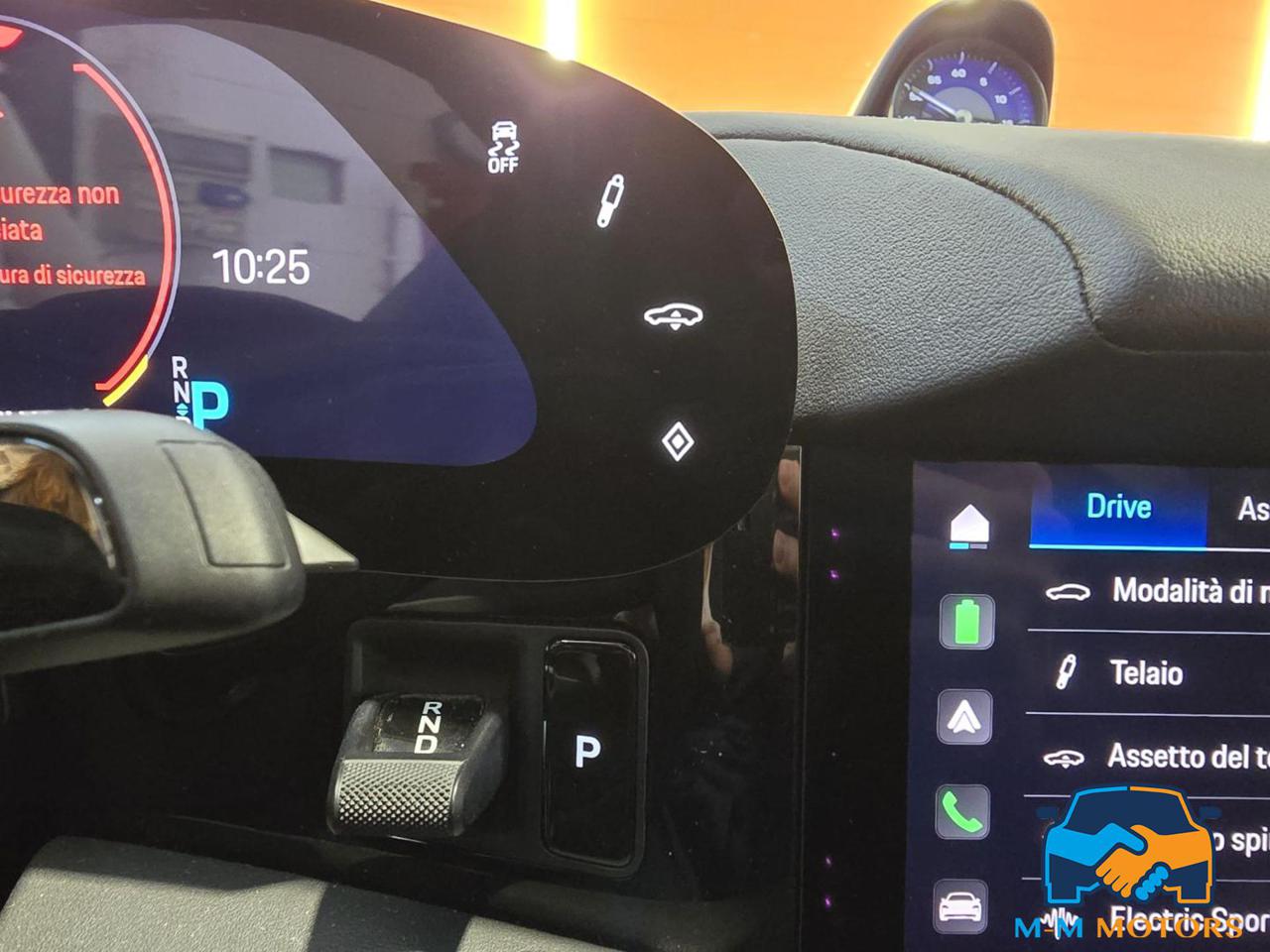 PORSCHE Taycan 4S Performance - 15