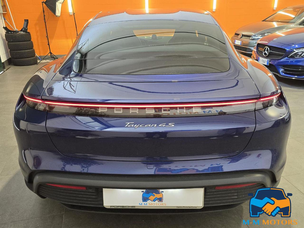 PORSCHE Taycan 4S Performance - 9