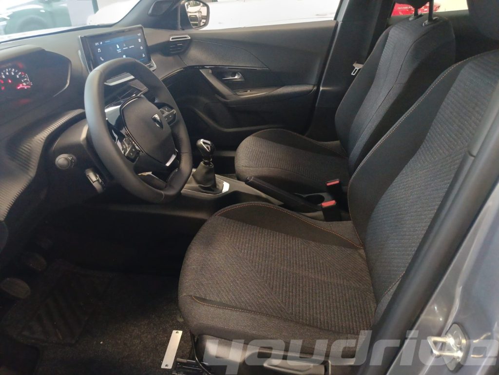 PEUGEOT 2008 / PureTech 100 S&S Style KM0 - 8