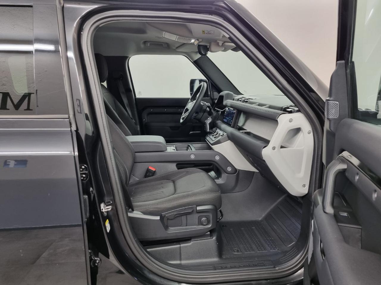 LAND ROVER Defender 110 2.0 SD4 AWD Auto S - 10