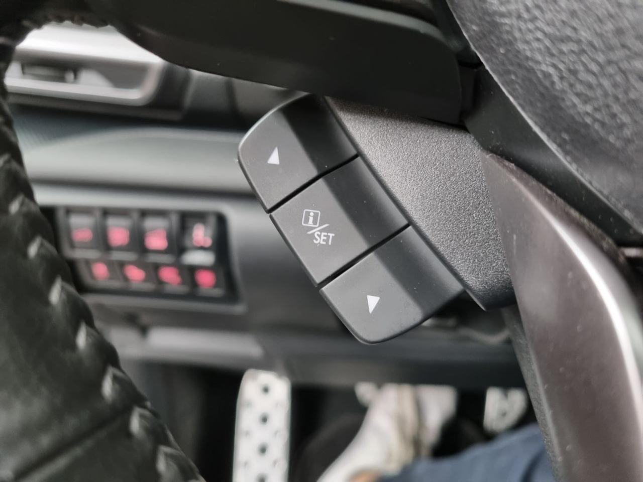 SUBARU Forester 2.0 e-Boxer MHEV CVT Lineartronic Style - 38