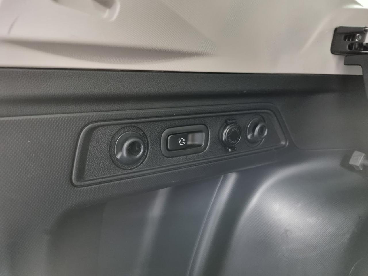 SUBARU Forester 2.0 e-Boxer MHEV CVT Lineartronic Style - 32