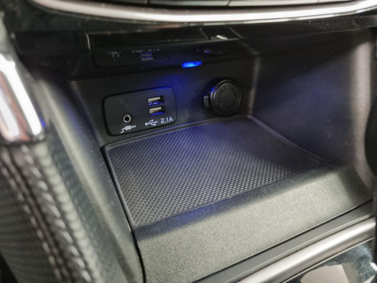 SUBARU Forester 2.0 e-Boxer MHEV CVT Lineartronic Style - 36