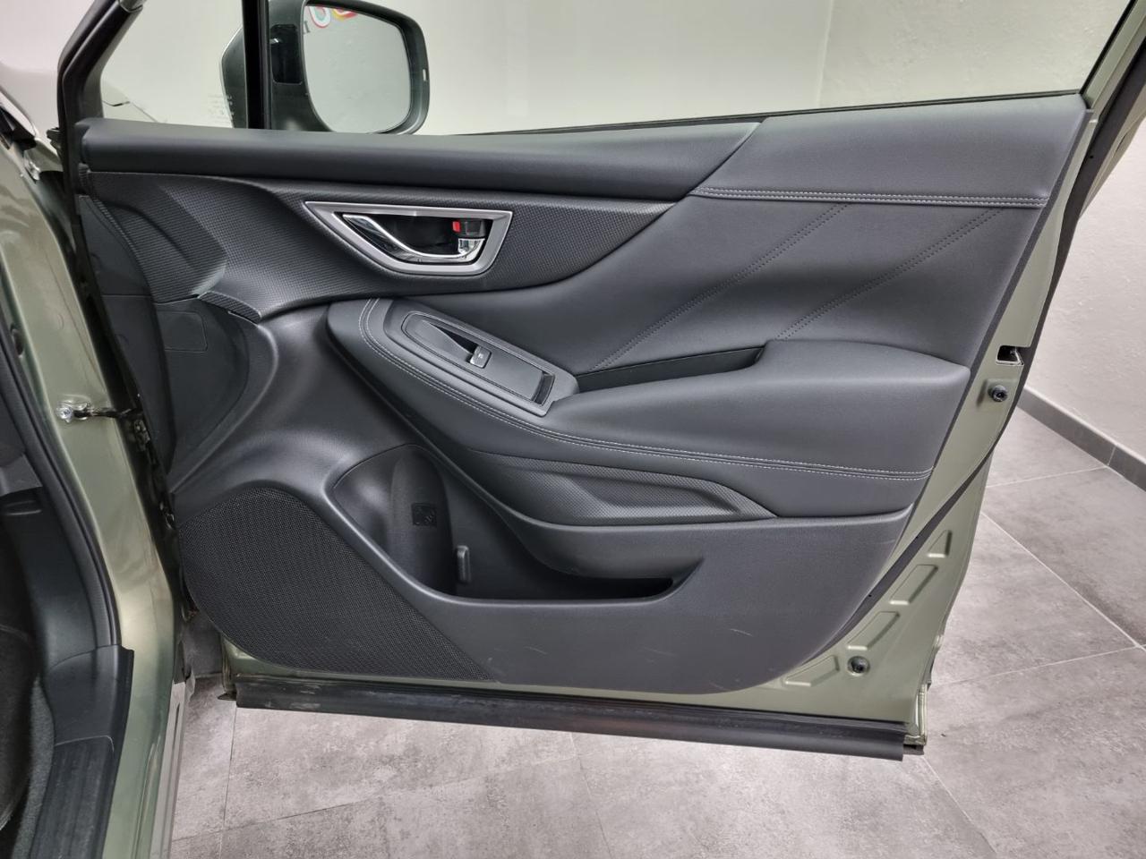 SUBARU Forester 2.0 e-Boxer MHEV CVT Lineartronic Style - 34