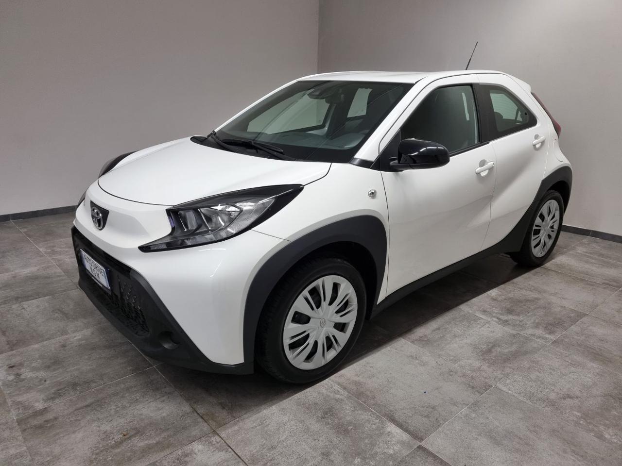 TOYOTA Aygo X 1.0 VVT-i 72 CV 5 porte Active S-CVT - 37