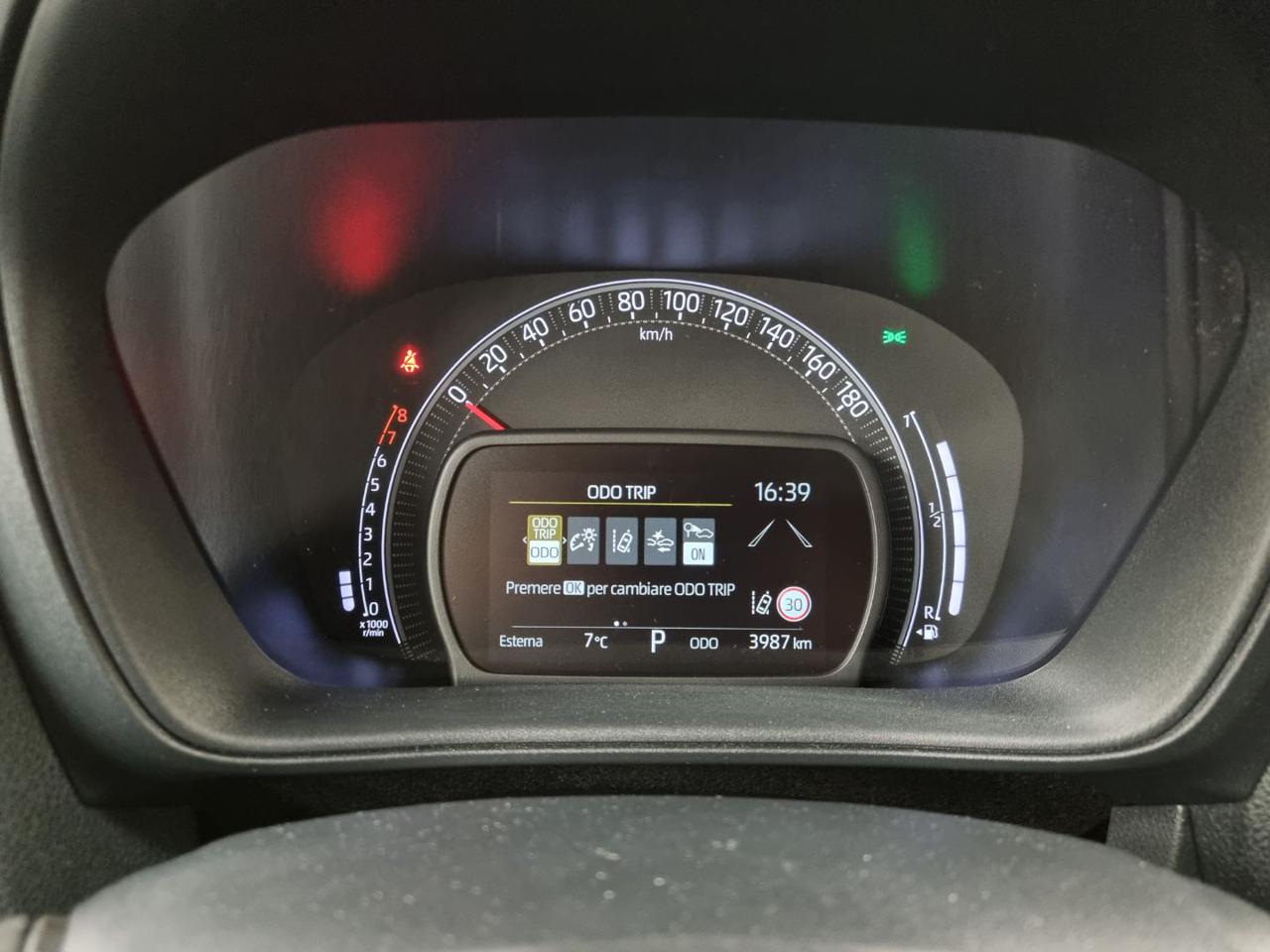 TOYOTA Aygo X 1.0 VVT-i 72 CV 5 porte Active S-CVT - 7