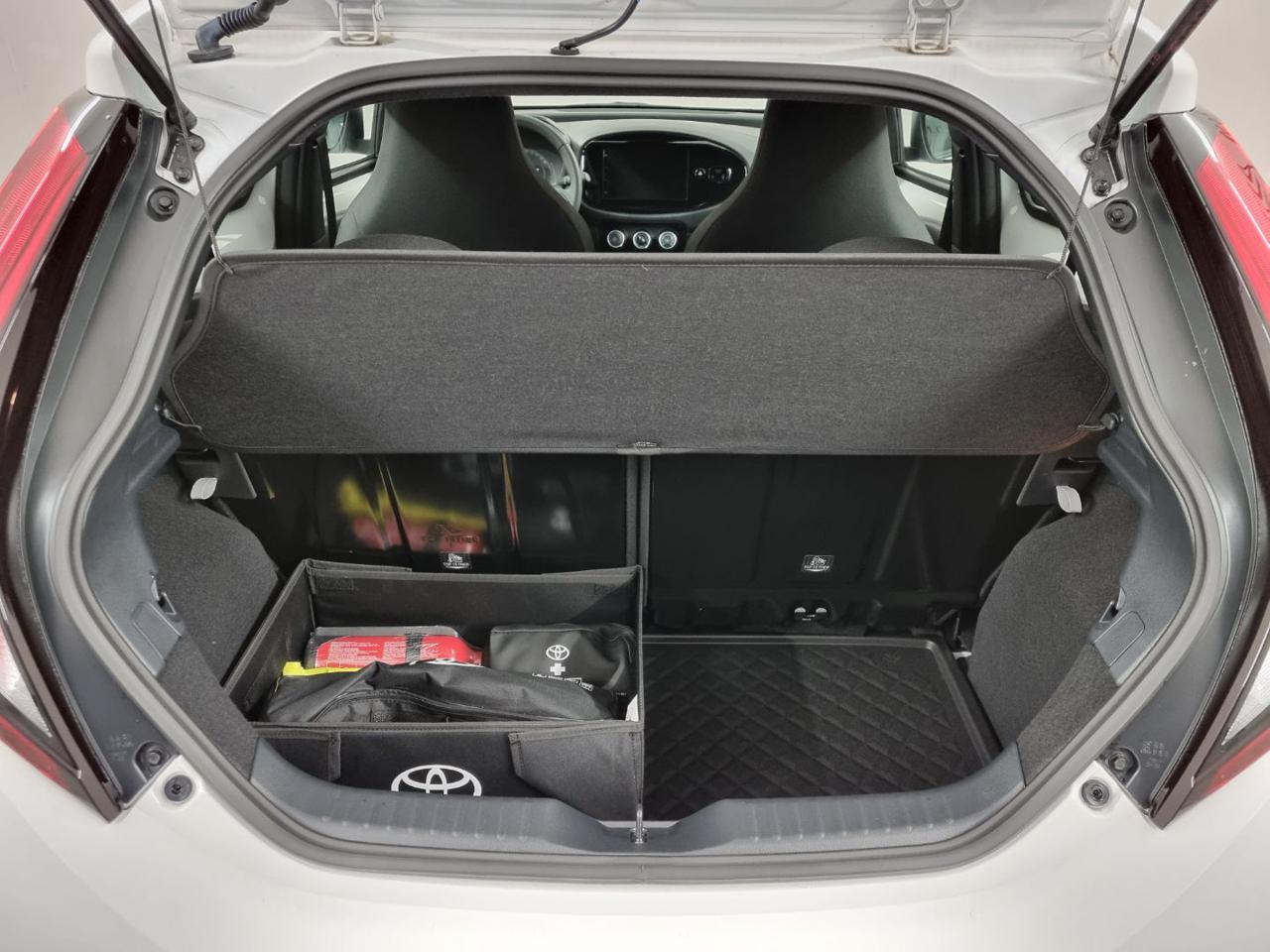 TOYOTA Aygo X 1.0 VVT-i 72 CV 5 porte Active S-CVT - 18