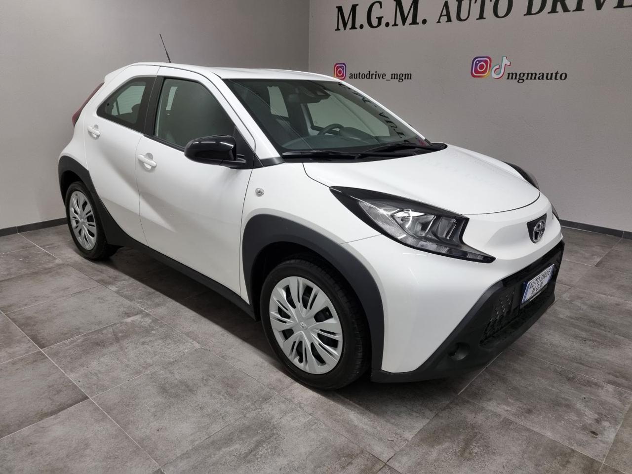 TOYOTA Aygo X 1.0 VVT-i 72 CV 5 porte Active S-CVT - 36
