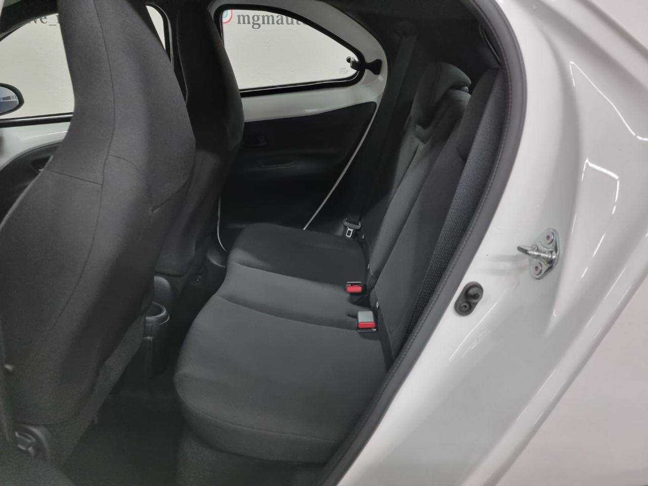 TOYOTA Aygo X 1.0 VVT-i 72 CV 5 porte Active S-CVT - 24