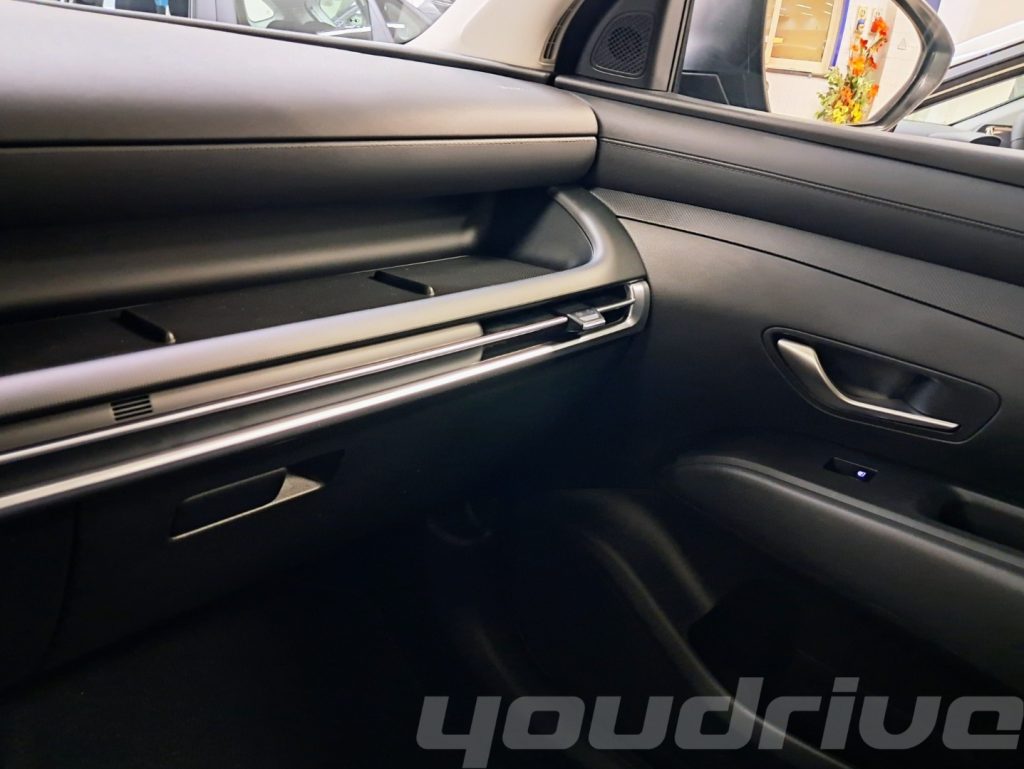 HYUNDAI Tucson / 1.6 CRDI 48V DCT Business KM0 - 25