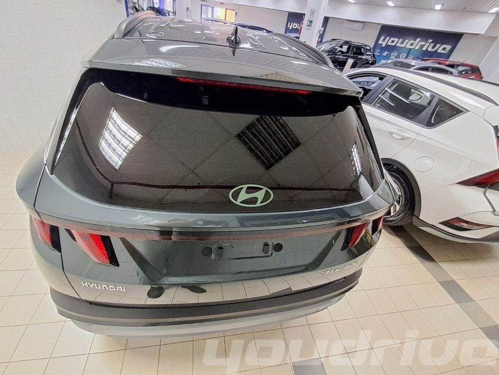HYUNDAI Tucson / 1.6 CRDI 48V DCT Business KM0 - 4