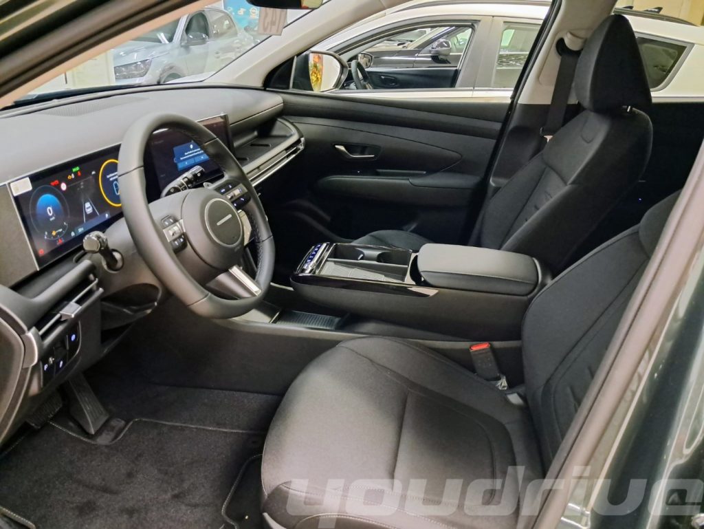 HYUNDAI Tucson / 1.6 CRDI 48V DCT Business KM0 - 8