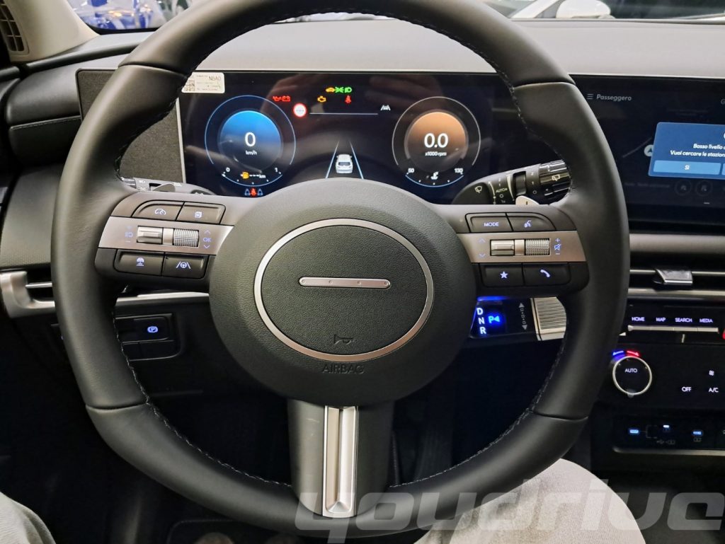 HYUNDAI Tucson / 1.6 CRDI 48V DCT Business KM0 - 11