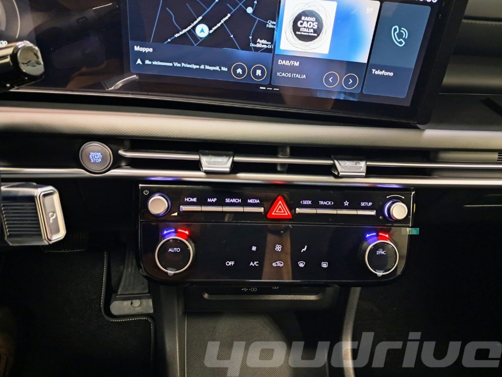 HYUNDAI Tucson / 1.6 CRDI 48V DCT Business KM0 - 15