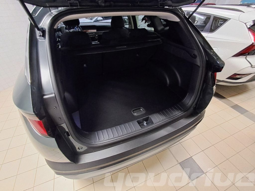 HYUNDAI Tucson / 1.6 CRDI 48V DCT Business KM0 - 24