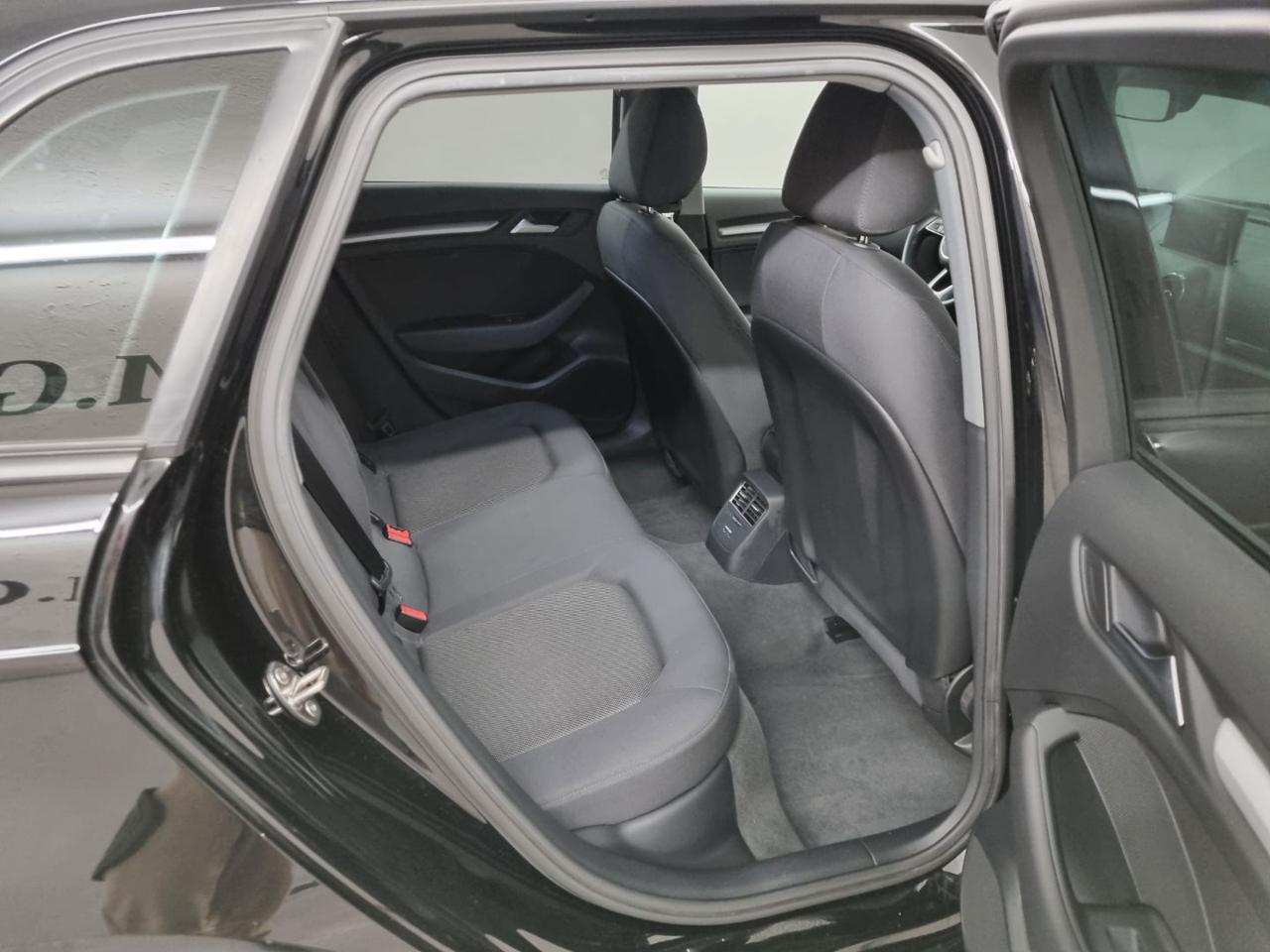 AUDI A3 SPB 30 TDI S tronic - 21